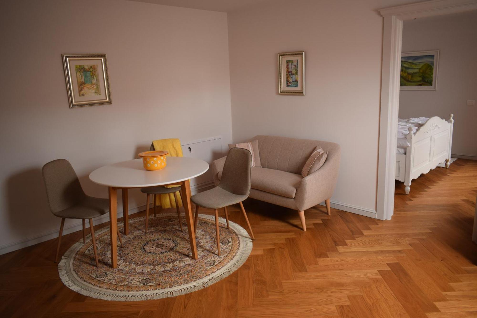 Augsburg Apart Karácsonkő Kültér fotó